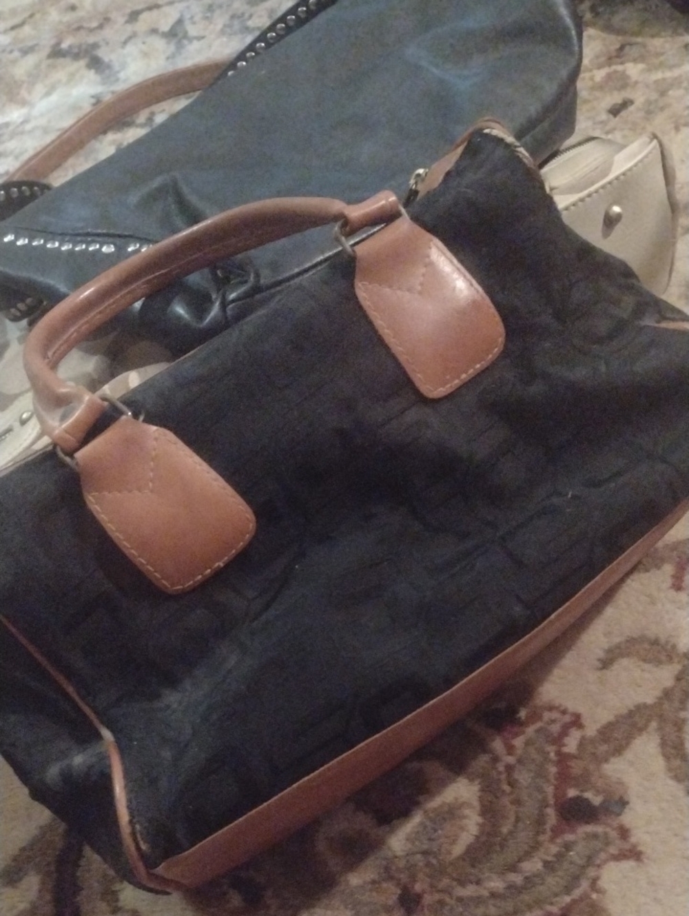 Purse Bundle$40 - Picture 6 of 10